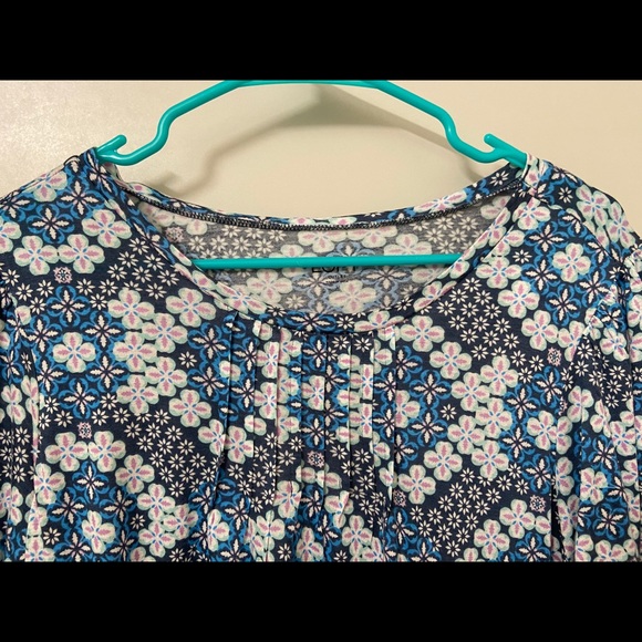 Loft Outlet Top - Picture 3 of 3